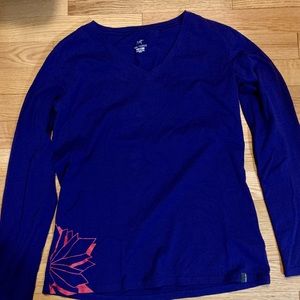 Arc’teryx women’s long sleeve shirt